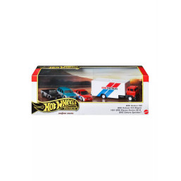 Hot Wheels Premium Collector Set (BRE Datsun Diorama)
